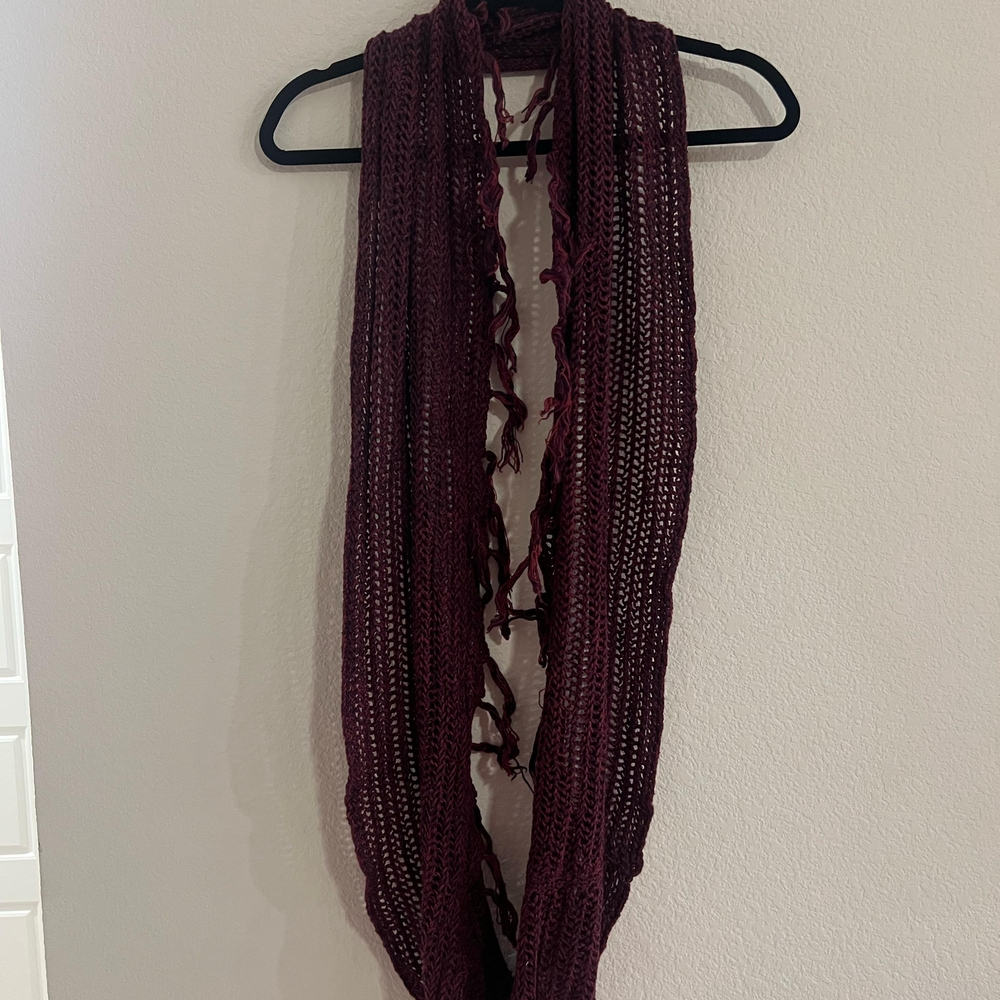 Chic Purple Knit Scarf
